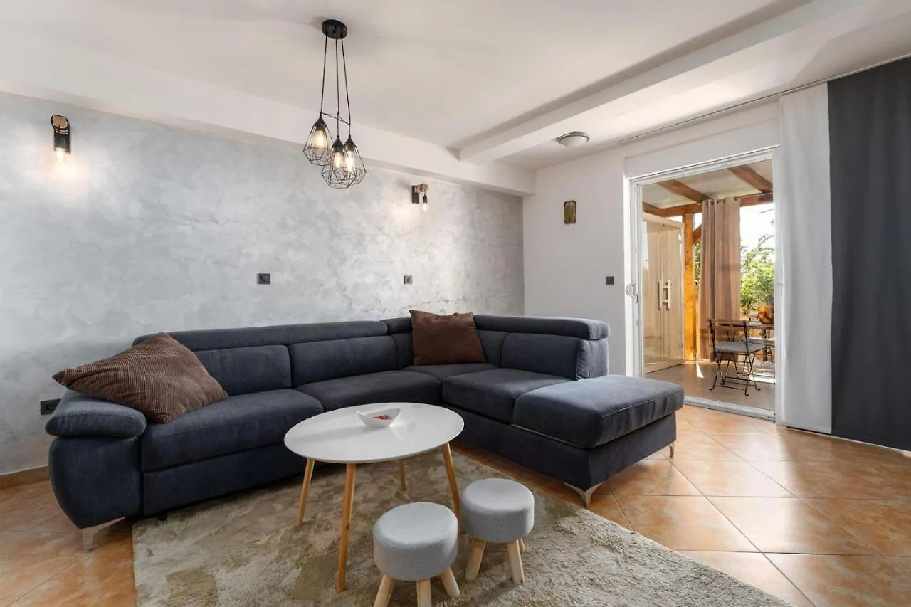 Apartment Lucia By Seeadria Agency Croatia