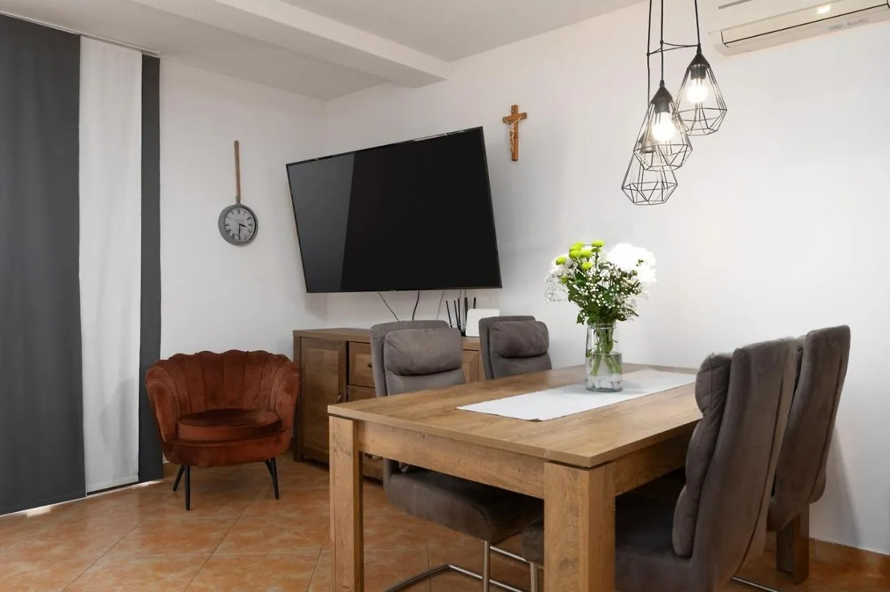 Apartment Lucia By Seeadria Agency